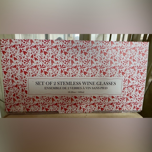 The Queens’ Jewels Heart Arrow Stemless Wine Glasses - Picture 2 of 2